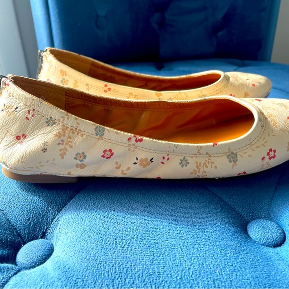 Lucky Brand Floral Ballet Flats Size 9 - Picture 2 of 6